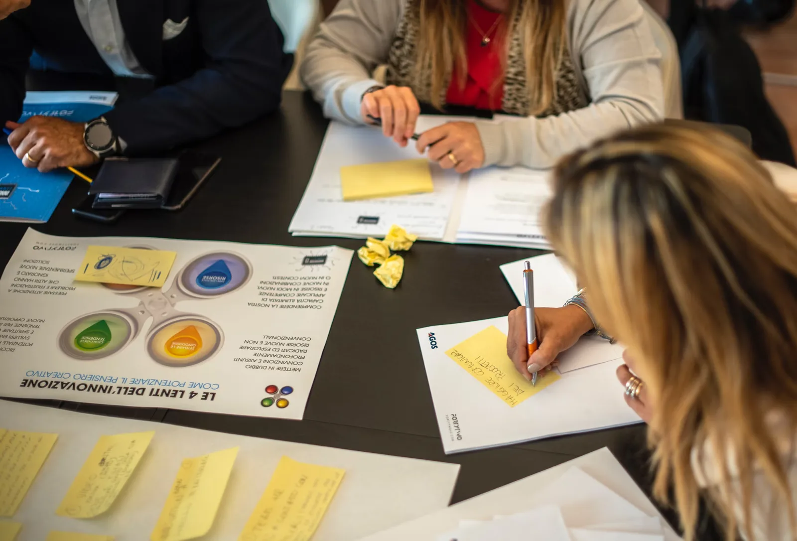 e Learning Kurse oder Präsenzschulungen? Die Vor- und Nachteile beider Lernformen
